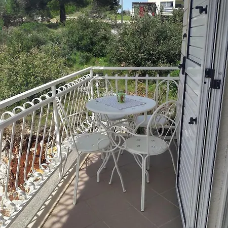 Apartmani Peran Grebastica Exterior photo