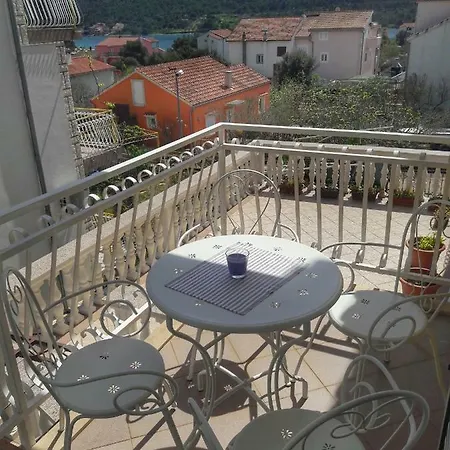 Apartmani Peran Grebastica Exterior photo