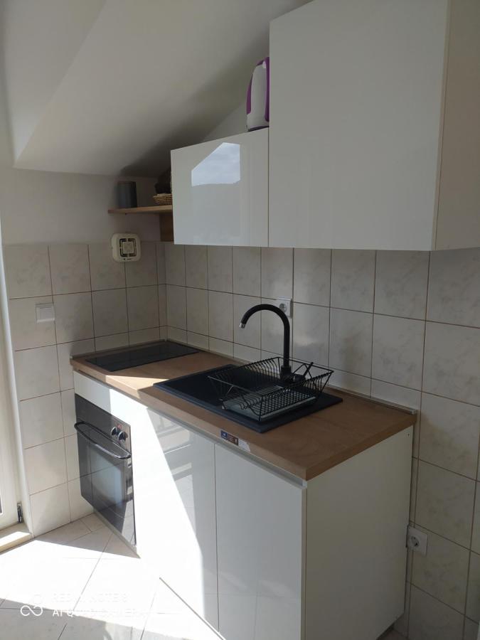 Peran Apartman *
