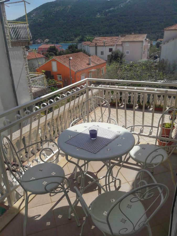 Apartment Peran